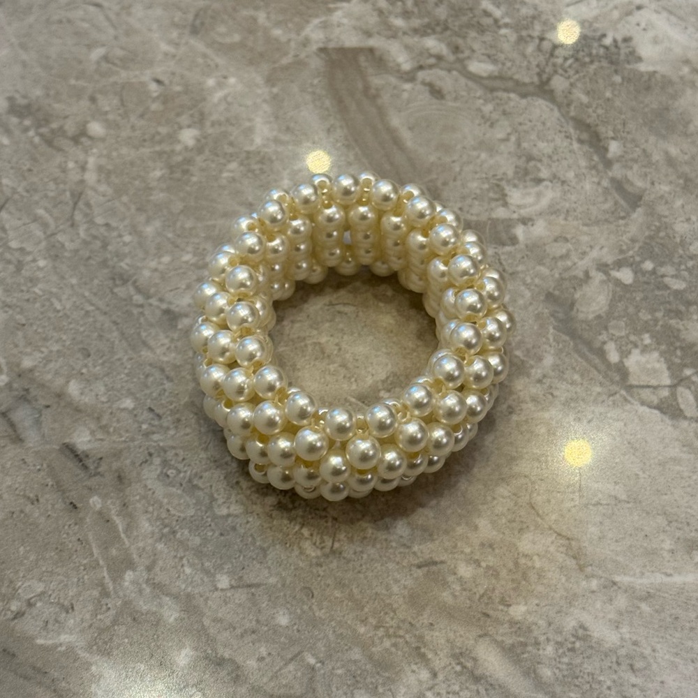 Elegant Pearl Beaded Bracelet